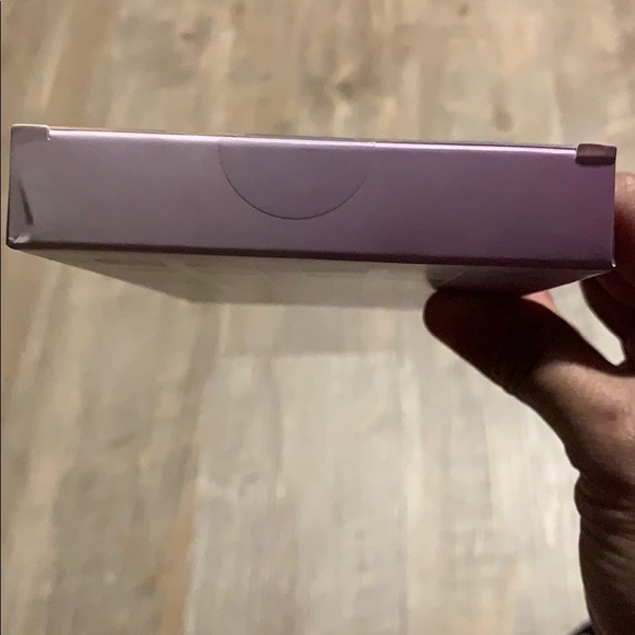 New Cargo Cosmetics Getaway eye shadow palette - Picture 4 of 6